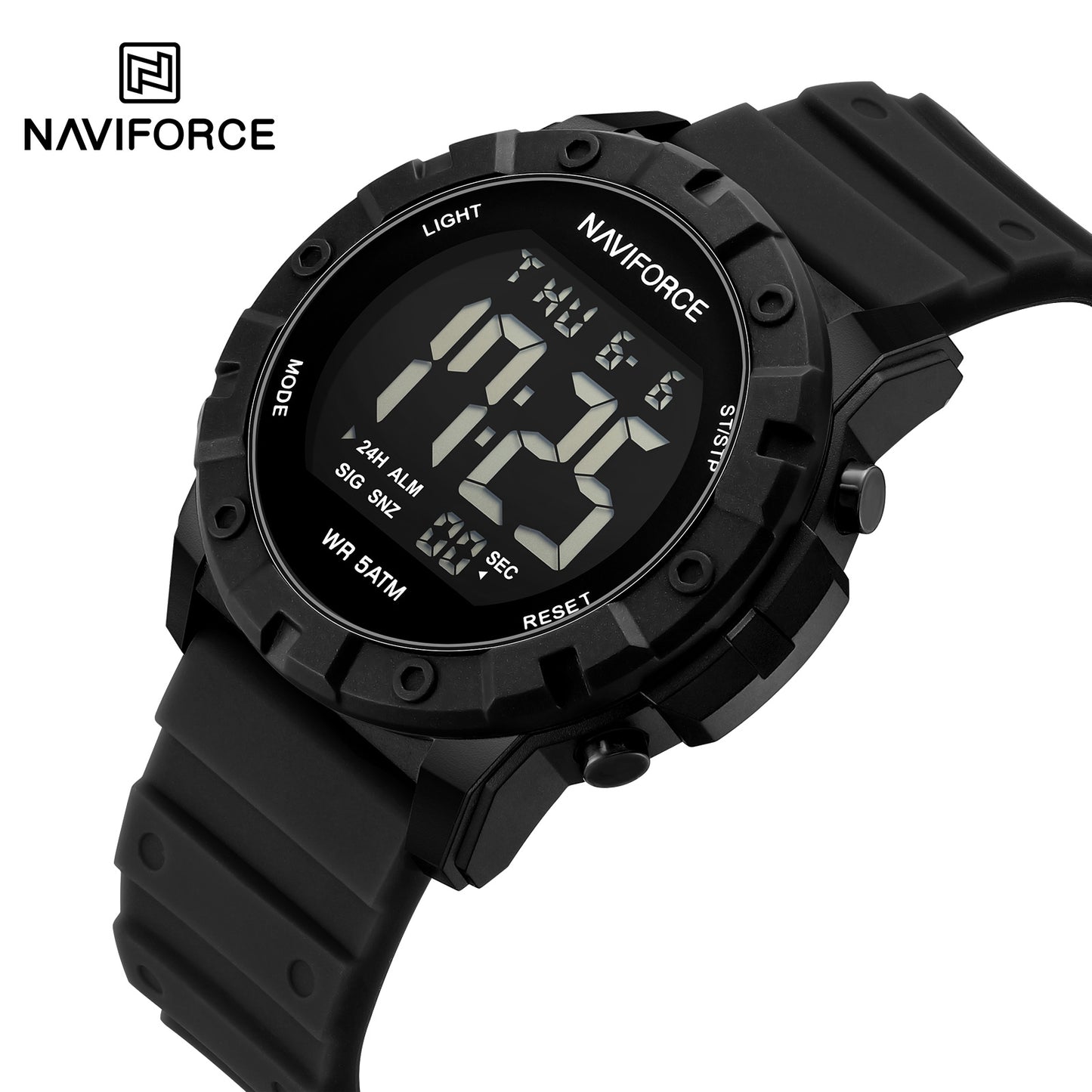 Naviforce 7110 Tonneau Sport Men Watch - Black