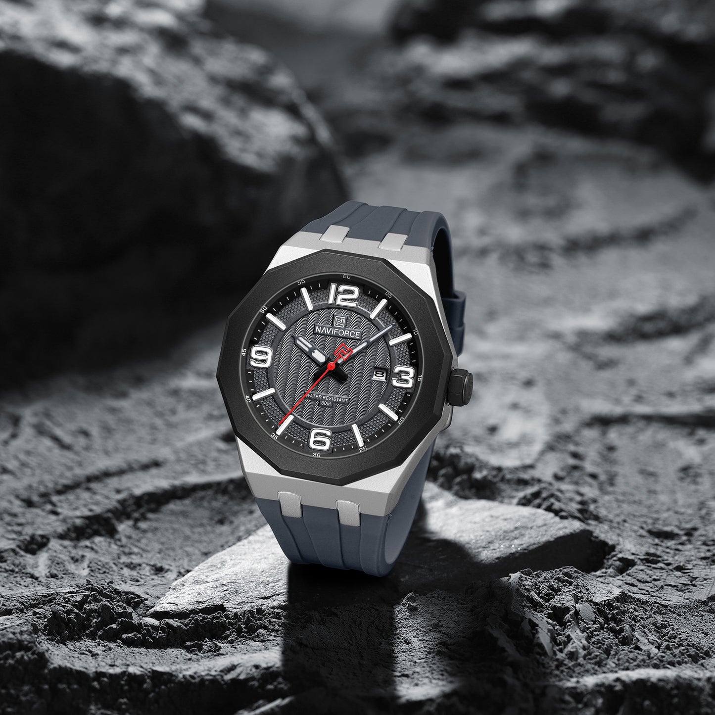 Naviforce 8079 Retro Style Men Watch - Silver Grey