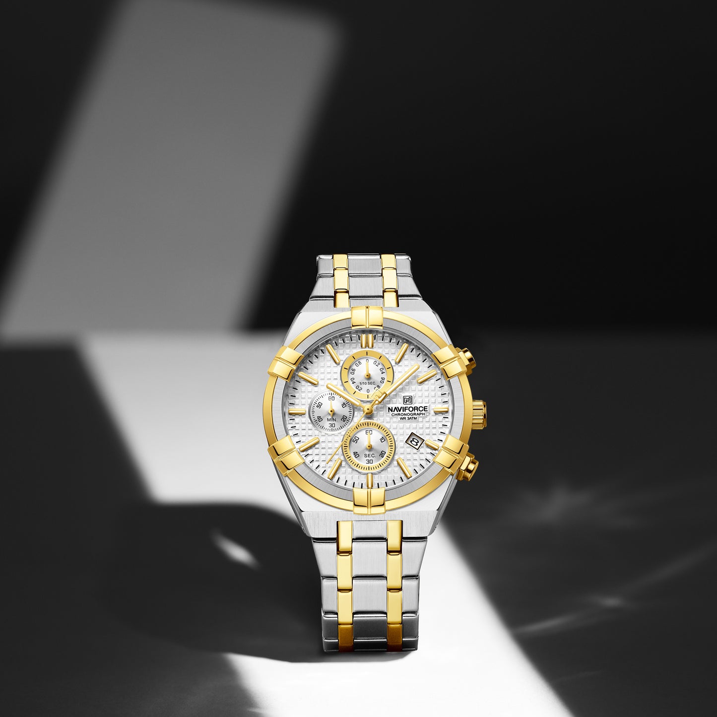 Naviforce 8042 Baymax Classic Men Watch - Silver Gold