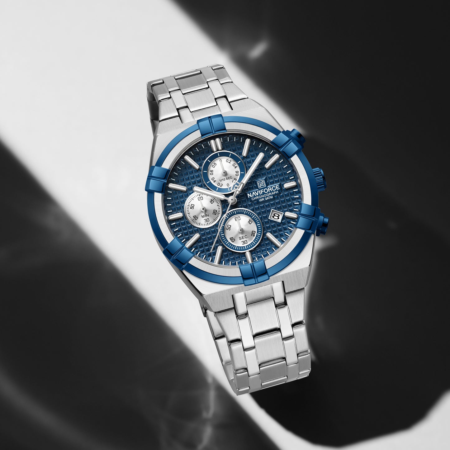 Naviforce 8042 Baymax Classic Men Watch - Silver Blue