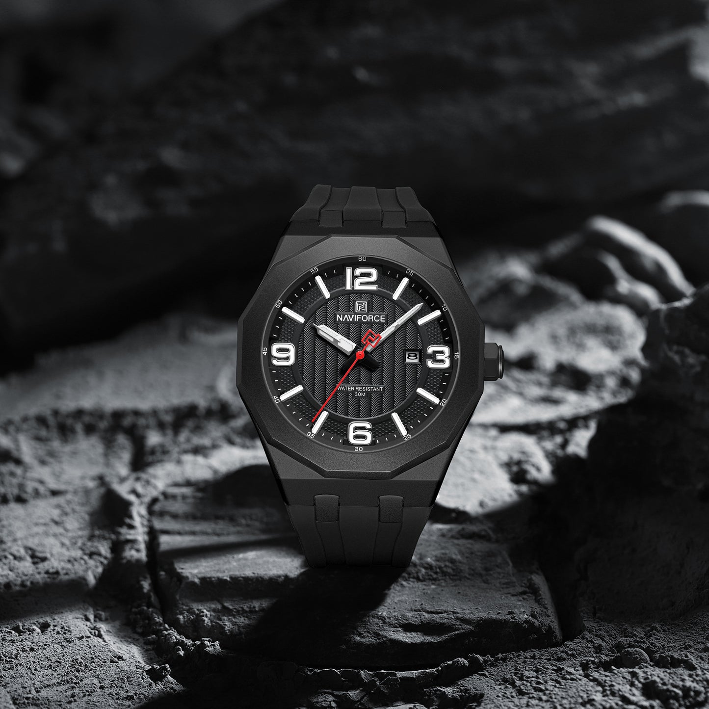 Naviforce 8079 Retro Style Men Watch - Black