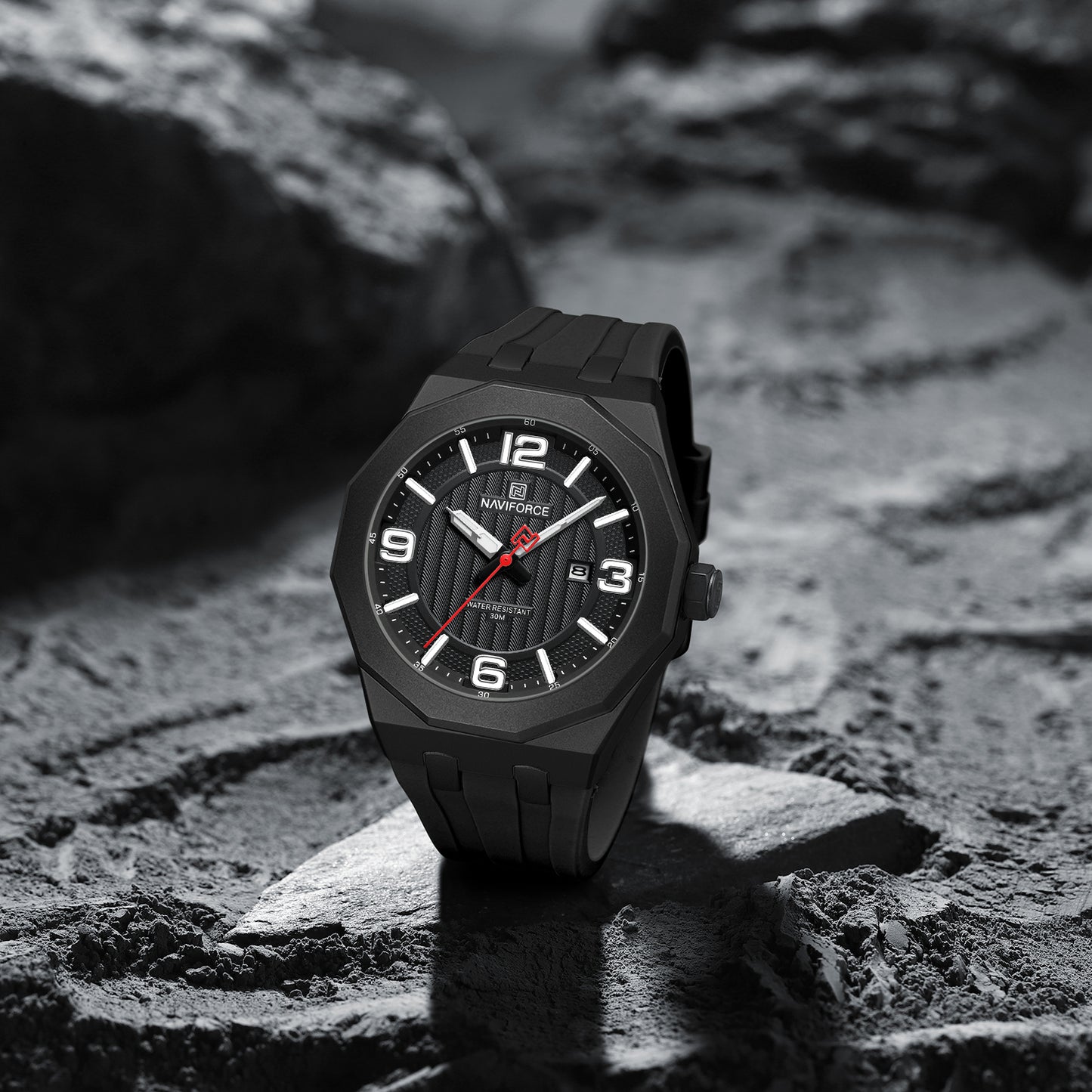 Naviforce 8079 Retro Style Men Watch - Black