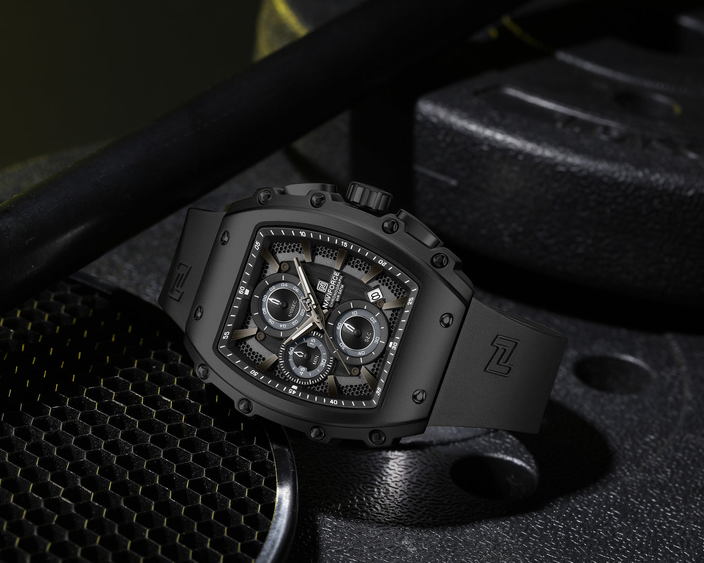 Naviforce 8070 Symphony Men Watch - Black