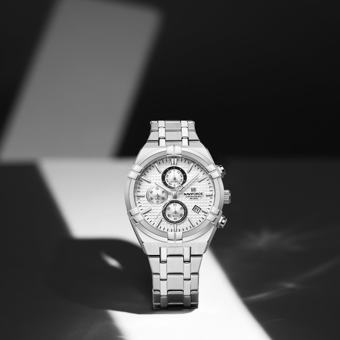 Naviforce 8042 Baymax Classic Men Watch - Silver