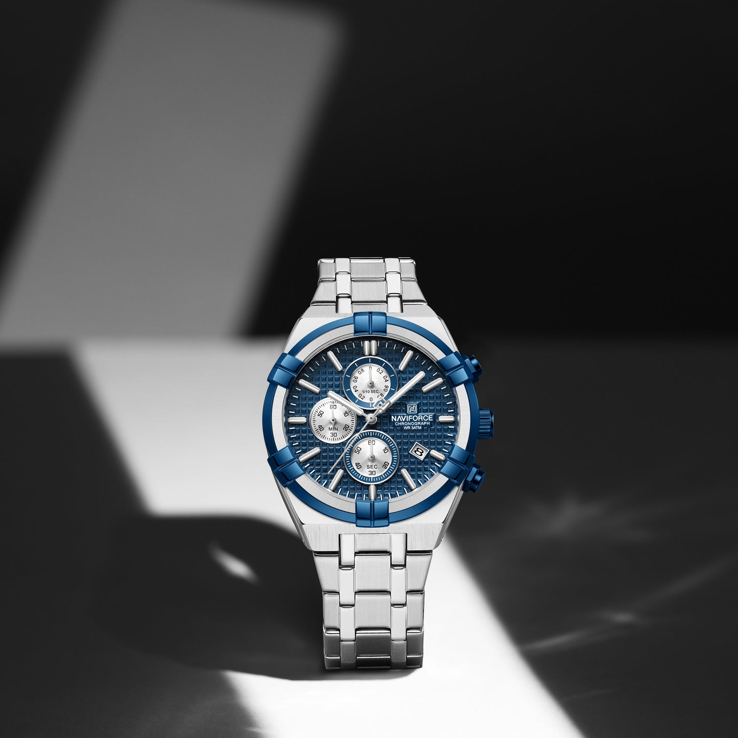 Naviforce 8042 Baymax Classic Men Watch - Silver Blue